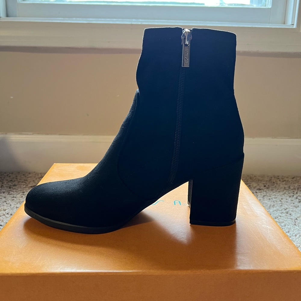 Unsia Black Suede Booties
